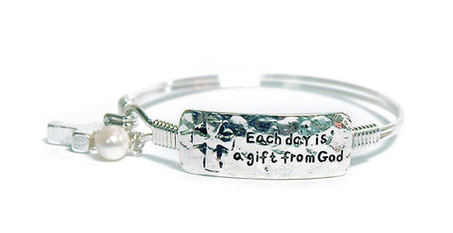 JEWELRY: EACH DAY FROM GOD WIRE HOOK BRACELET SILVER