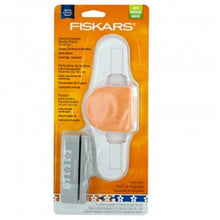 Load image into Gallery viewer, Fiskars Interchangeable Border Punch Starter Set