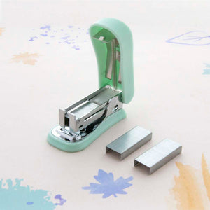 BAZIC MINI PASTEL COLOR STANDARD (26/6) STAPLER W/ 500 CT/ STAPLES