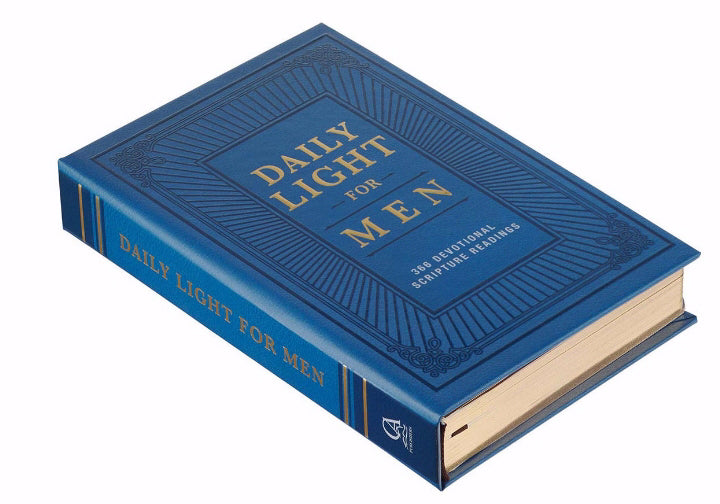 DEVOTIONAL DAILY LIGHT FOR MEN HARDCOVER